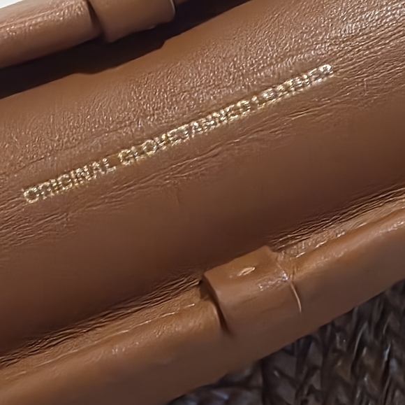 Coach♡ Originals Quinn Convertible, Reimagination of 1974 Convertible Zip Clutch - Picture 6 of 13